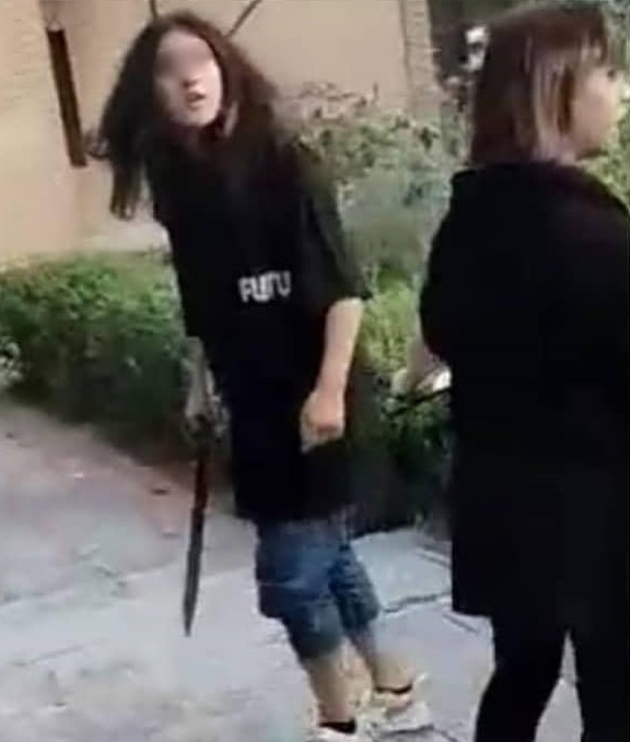 هلیا دختر قمه کش 