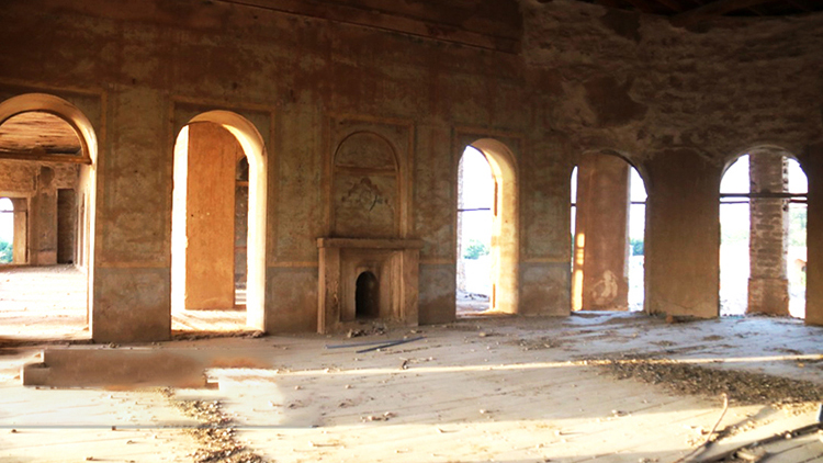 عمارت ملک