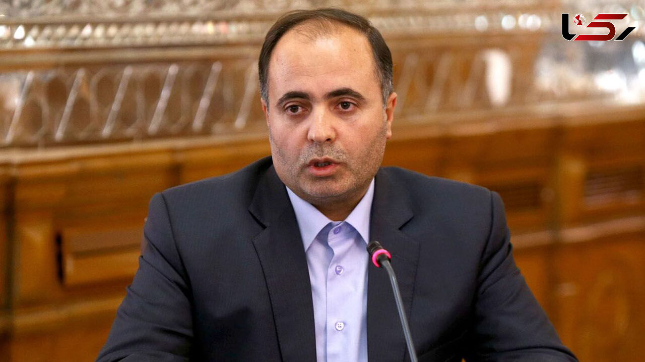 متاسفانه به جای پرداختن به گرفتاری مردم پیگیر بحث‌های سیاسی و فردی هستیم