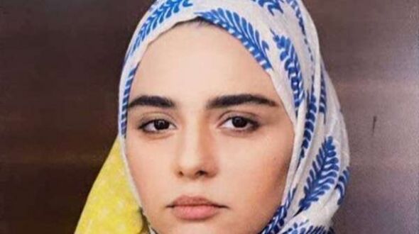 رونمایی از دکوراسیون شیک و خاص خانه مینو آذرمگین؛ زهره سریال “احضار” / تزئینات منزل خانم بازیگر با آباژورهای ایستاده