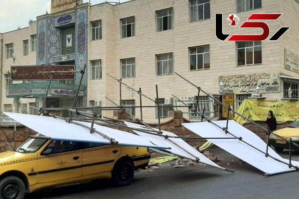 باز هم حادثه در دانشگاه آزاد / طوفان شدید در بناب  + عکس