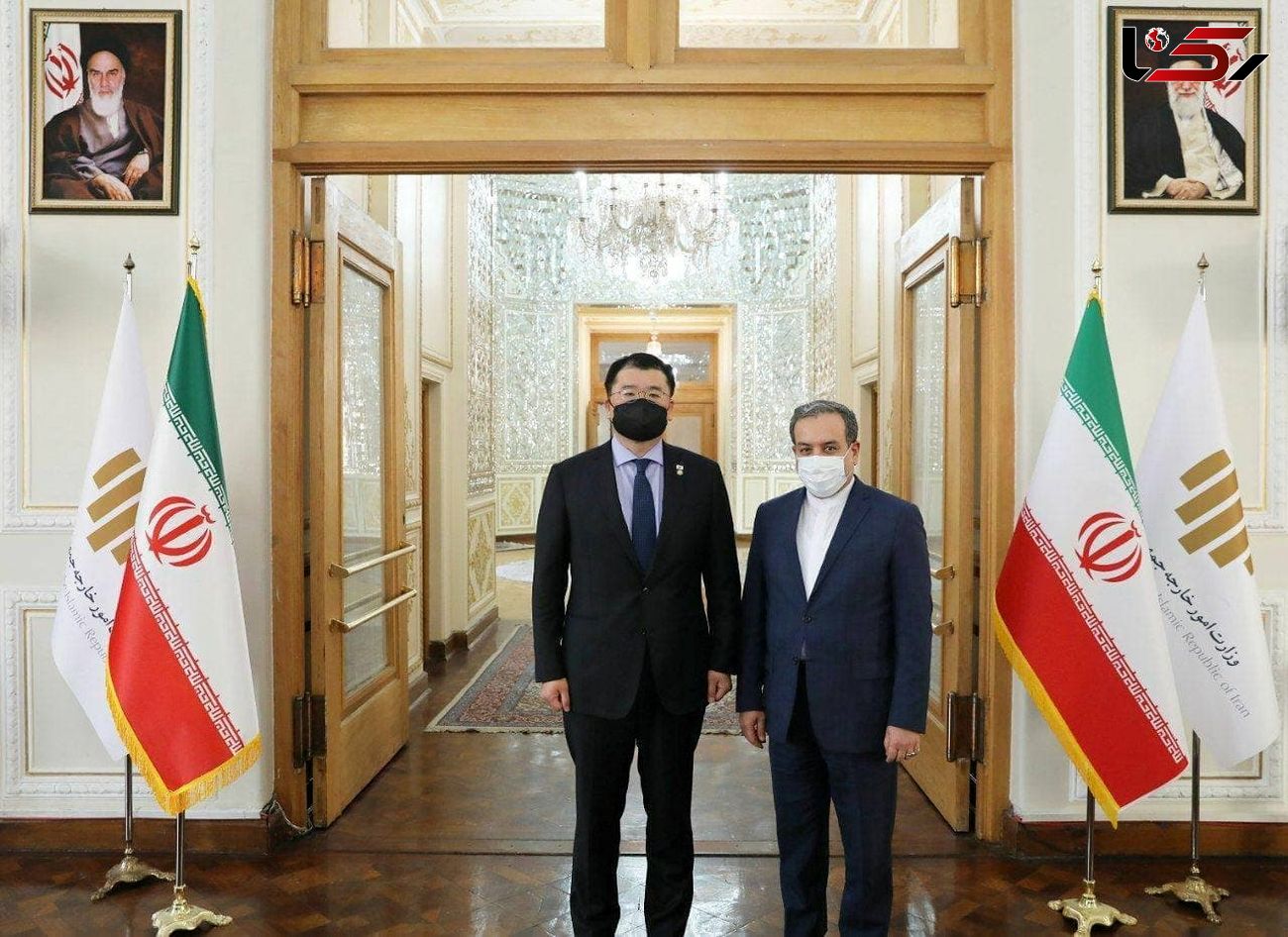 عراقچی خطاب به دیپلمات کره: از سیاسی کردن موضوع توقیف نفتکش  خودداری کنید 