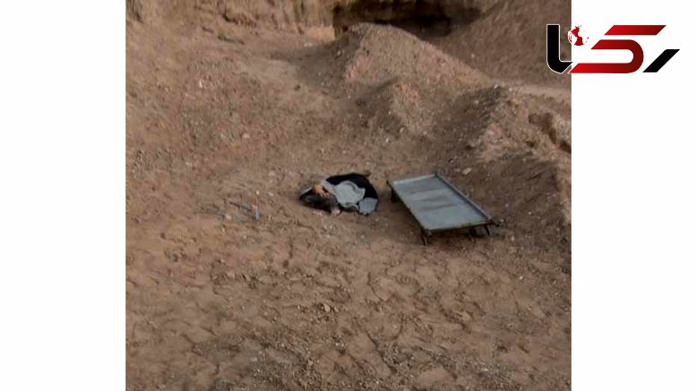 عکس جنازه کودکی که سگ ها دریدند / او در میبد تیکه پاره شد