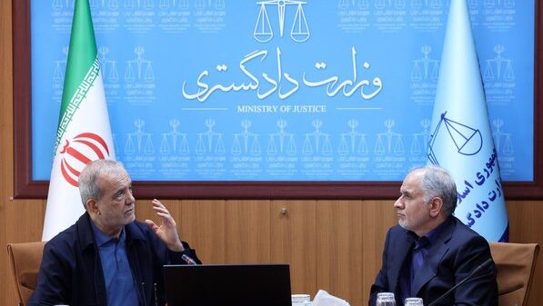 آغاز «جهاد اکبر» در ایران / پزشکیان: بازسازی کشور صبر، صداقت و همبستگی می‌خواهد