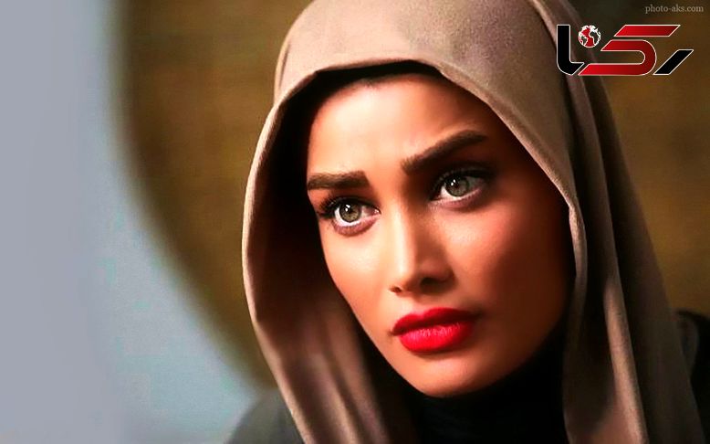 Ø¨Ø§Ø²ÛÚ¯Ø± Ø²Ù Ø§ÛØ±Ø§ÙÛ Ø¨Ø§ ÙØ¨Ø§Ø³ Ù¾Ø³Ø±Ø§ÙÙ ÙØ§Ø±Ø¯ Ø§Ø³ØªØ§Ø¯ÛÙÙ Ø´Ø¯Ù Ø¨ÙØ¯+ Ø¹Ú©Ø³